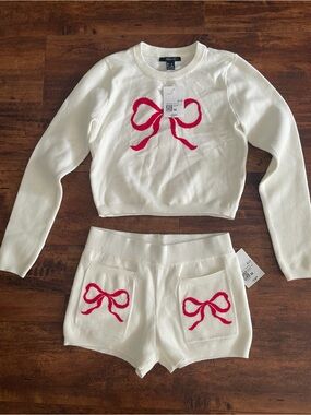 Forever 21 holiday lounge set